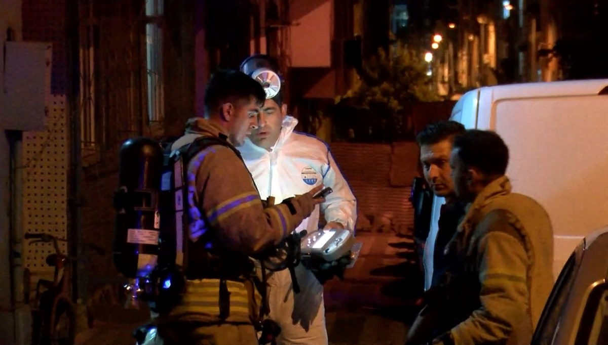 Anaokuluna yapılan ilaçlama binayı sardı: 9 kişi hastaneye kaldırıldı Anaokuluna yapılan ilaçlama binayı sardı: 9 kişi hastaneye kaldırıldı