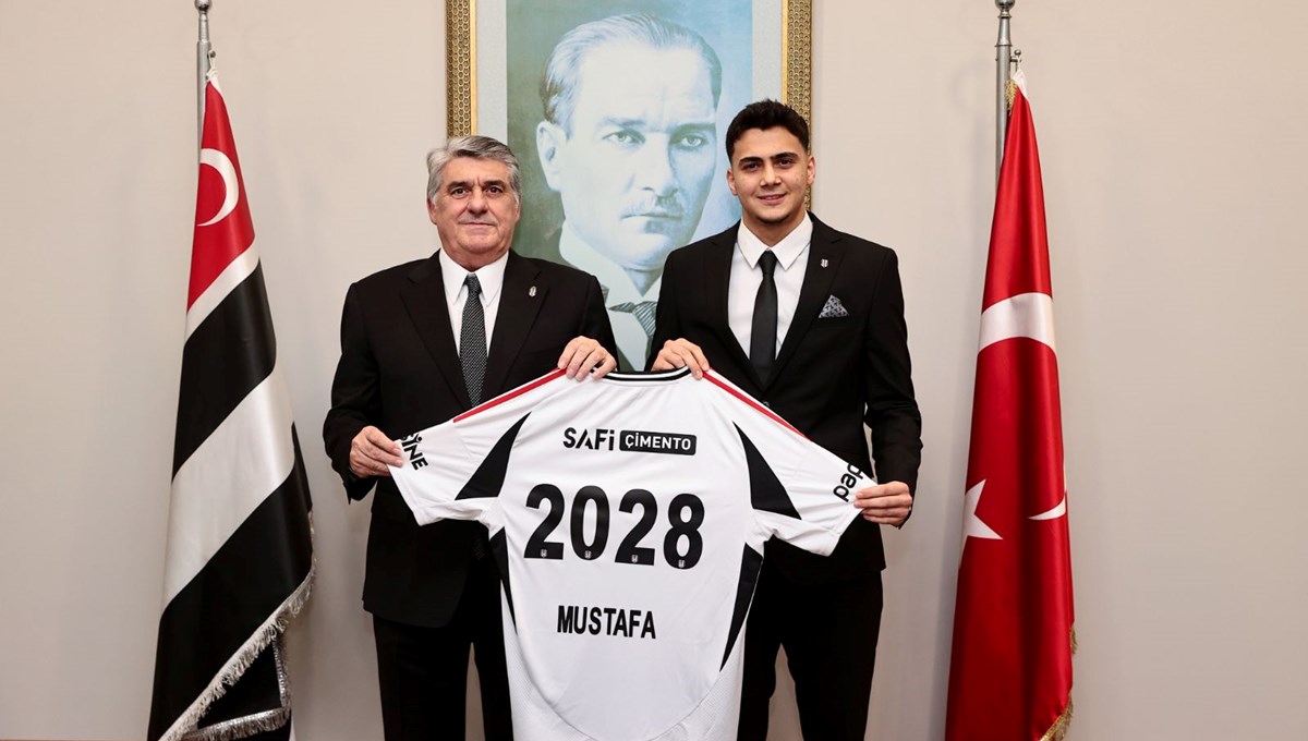Beşiktaş Necip Uysal'ın ardından 17 yaşındaki Hekimoğlu'nun sözleşmesini yeniledi