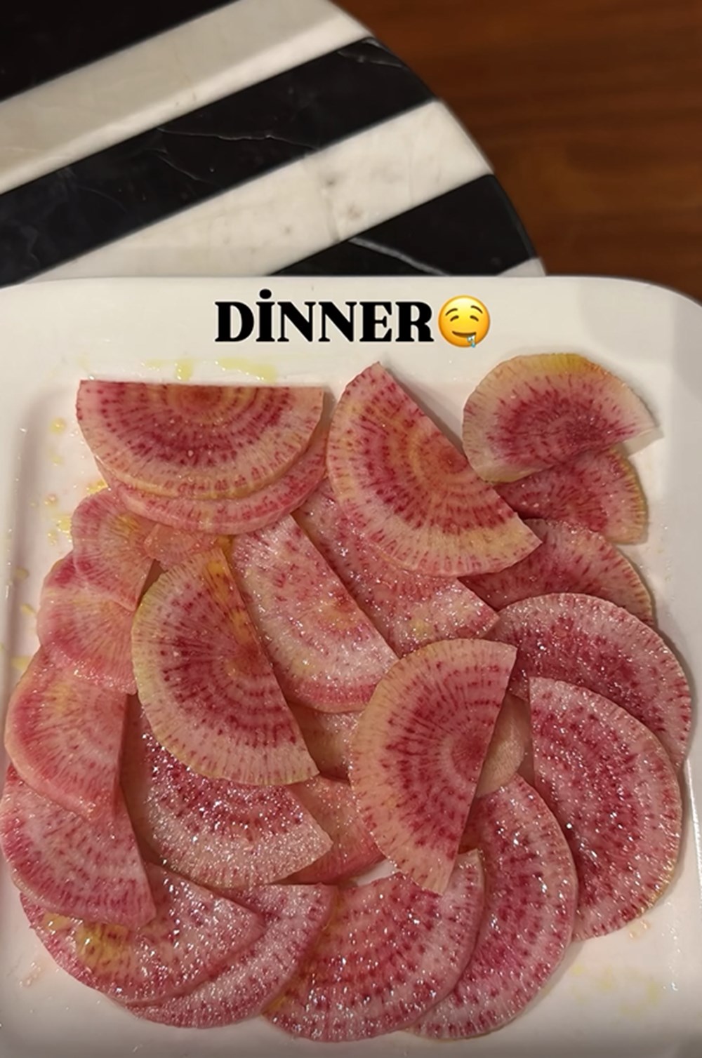 Çağla Şıkel'in Sofrası Yine Gündemde: Kahvaltıdan Akşam Yemeğine Lezzet Turu 75