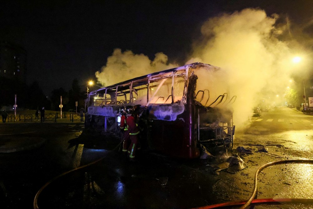 Fransa'da protestoların 7. gününde son durum: Eleştiri okları Macron'un üzerinde - 7