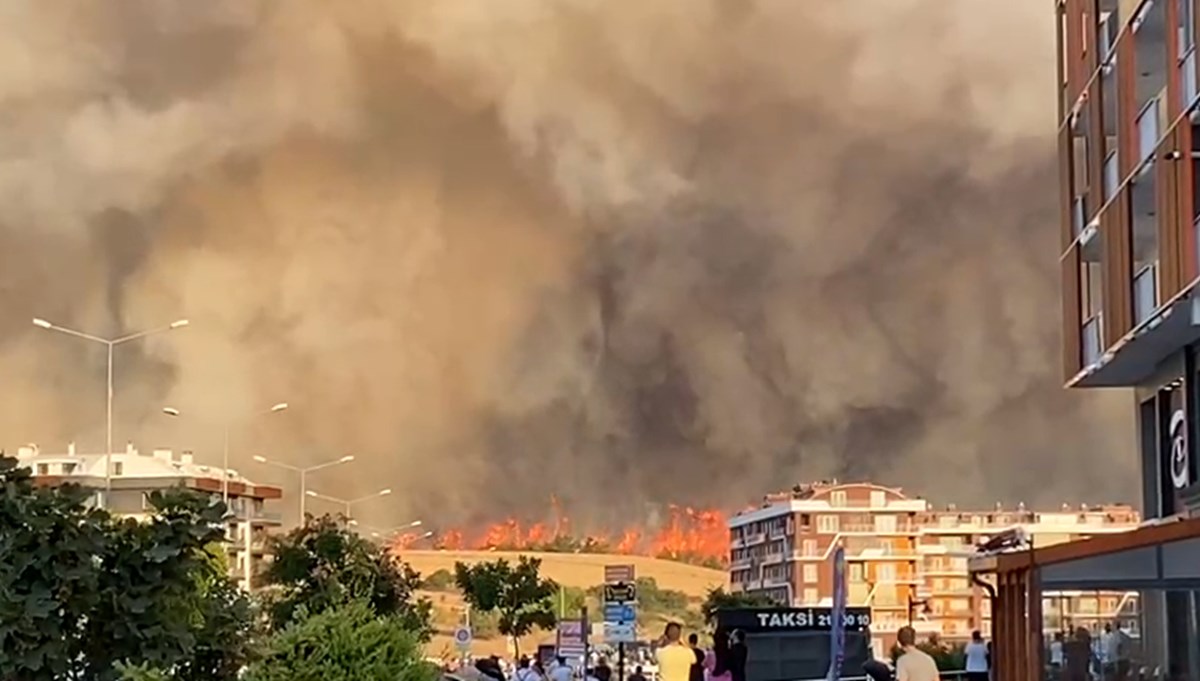 Çanakkale'de orman yangını (9 köy tahliye edildi)