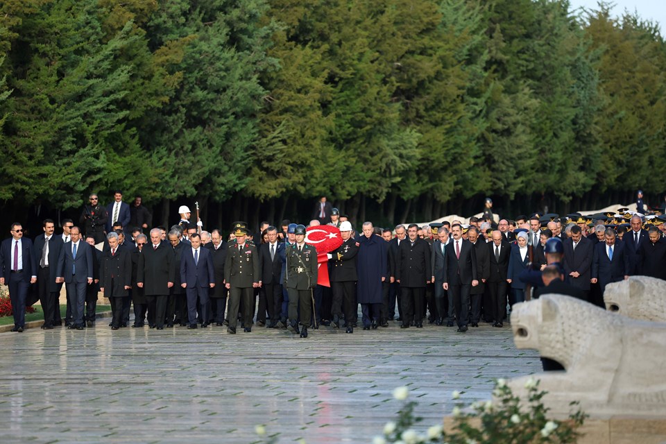 Atatürk’ü minnetle anıyoruz | Devlet erkanı Anıtkabir’de | Cumhurbaşkanı Erdoğan: Türkiye’nin yükselişine hiçbir güç engel olamayacak - 1