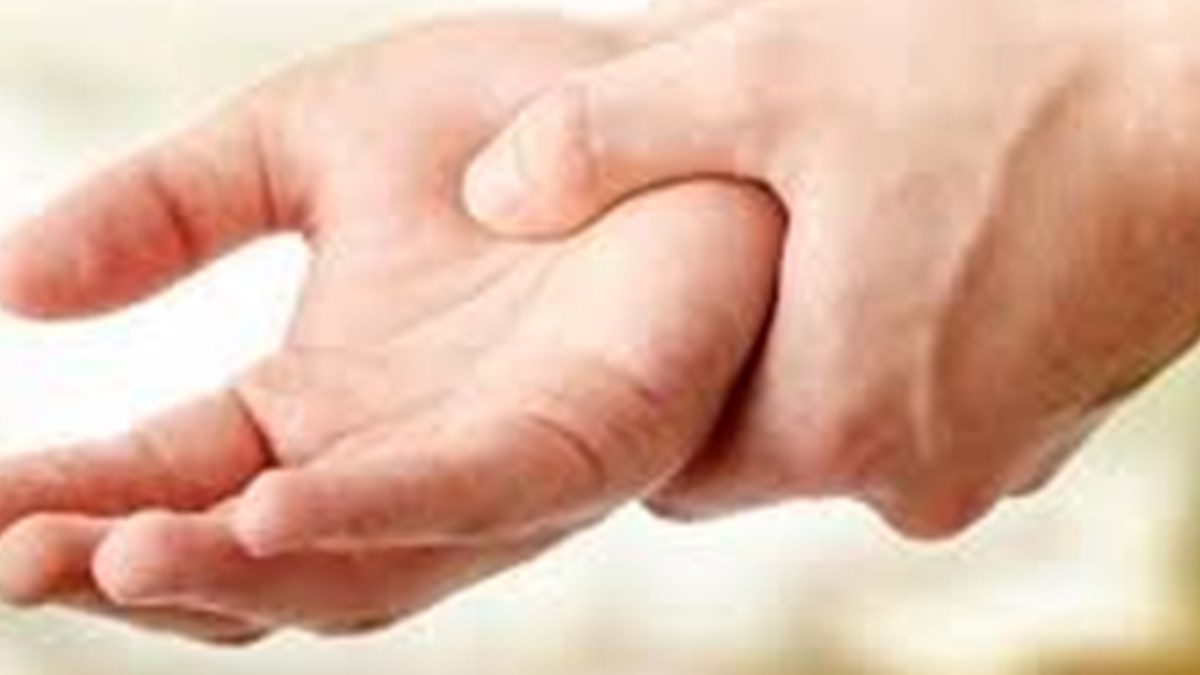 vucutta ani titremeye yol acan 8 neden