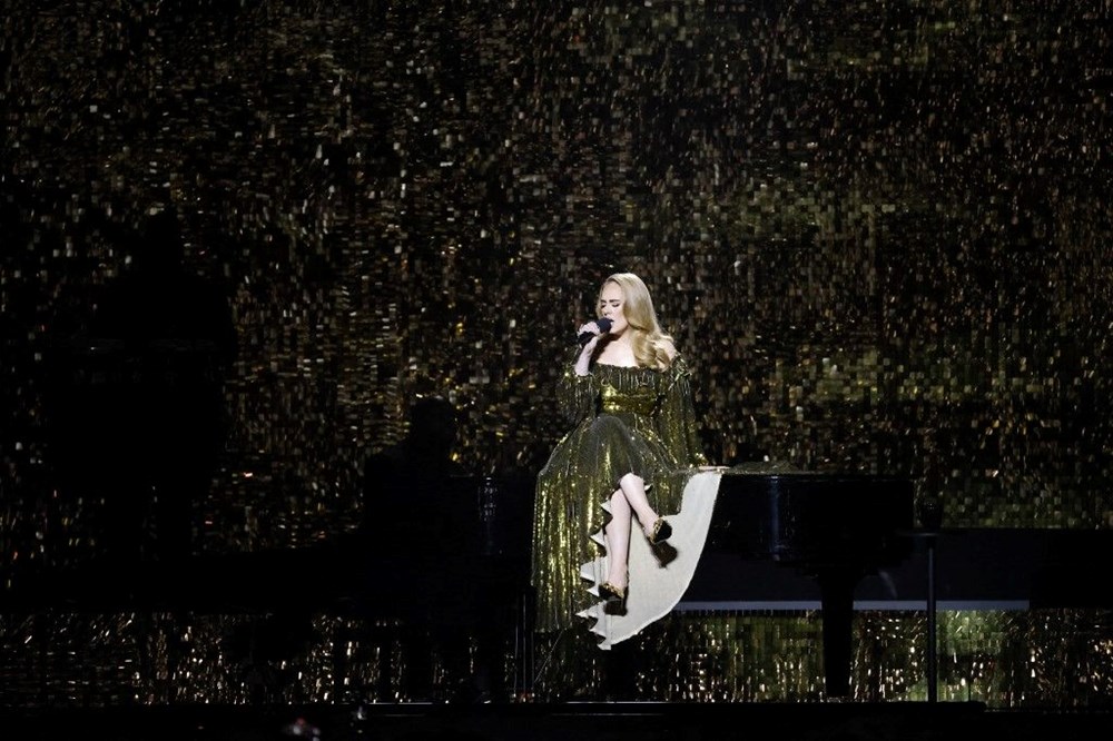 2022 BRIT Ödülleri'nin yıldızı Adele oldu - 17