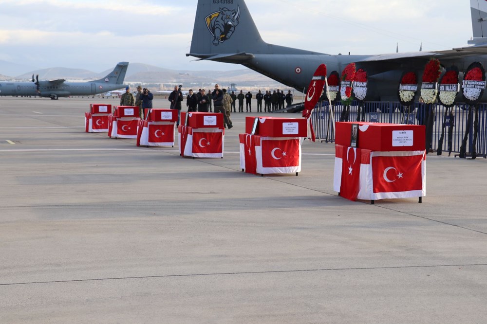 Isparta'da helikopter şehitleri için tören - 5