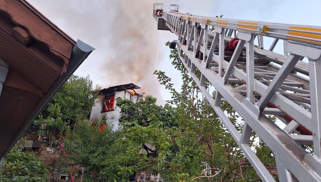 Tokat'ta bir evde çıkan yangın söndürüldü