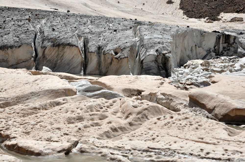 Türkiye'nin zirvesi 20 bin yıllık 'Cilo Buzulları' eriyor - 16
