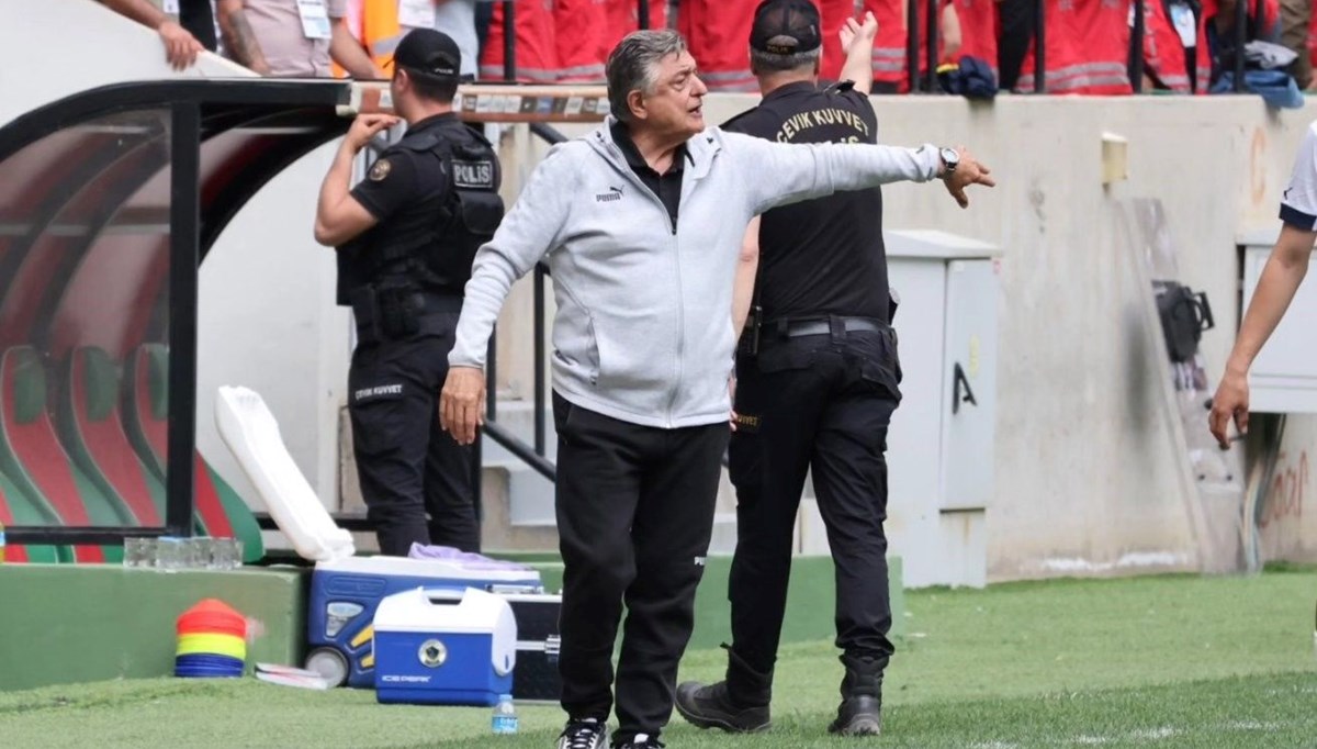 Yılmaz Vural yönetimindeki Menemen FK sezonu tamamladı