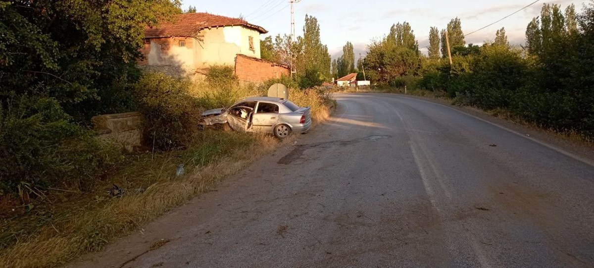 Direksiyon başında uyuyan sürücü kazaya neden oldu: 4 yaralı