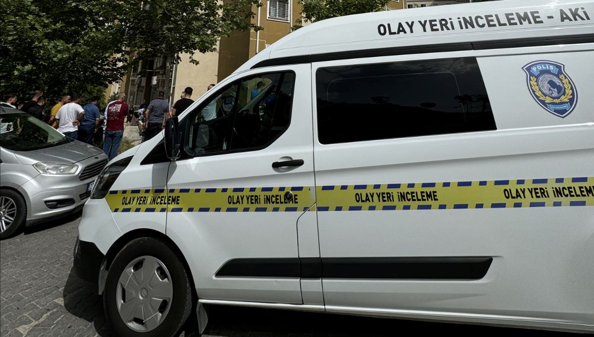 8. kattan düşen 4 yaşındaki Umut yaşamını yitirdi 8. kattan düşen 4 yaşındaki Umut yaşamını yitirdi
