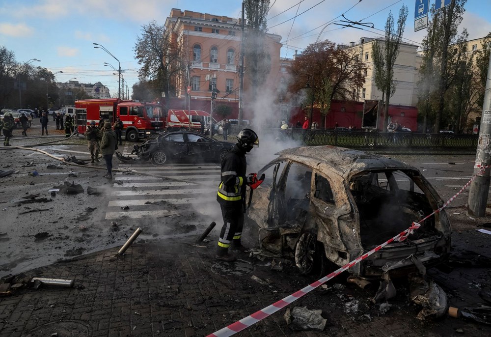 Rusya, Ukrayna'nın başkenti Kiev'i füzelerle vurdu: 8 ölü, 24 yaralı - 4