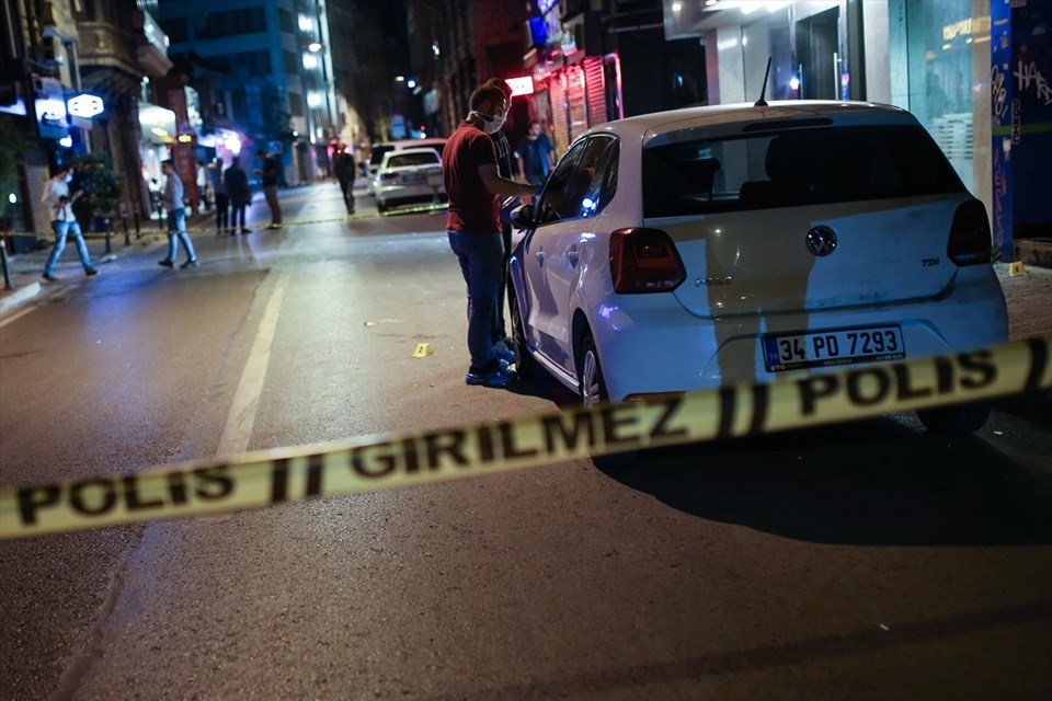 Beyoğlu’nda silahlı saldırı: 1 ölü, 1 yaralı - 1