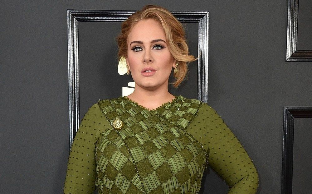 Adele'den bir rekor daha: 2021'in en hızlı satan albümü oldu - 7
