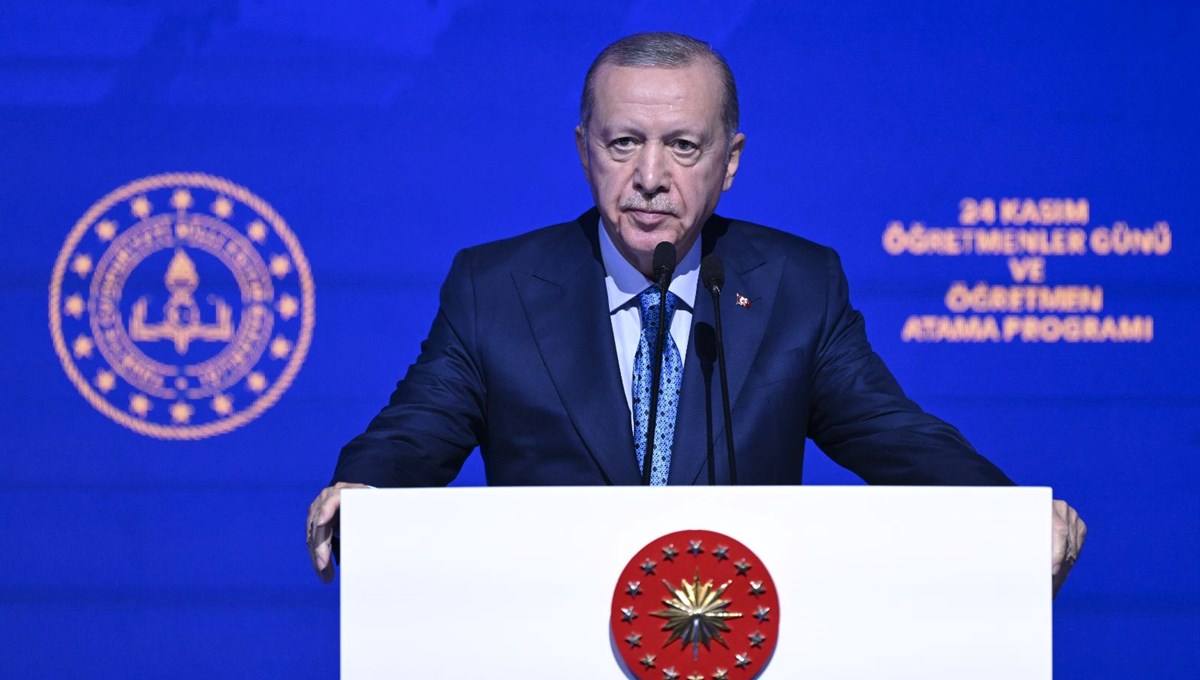 20 bin öğretmen ataması yapıldı | Cumhurbaşkanı Erdoğan: Eğitimi siyaset üstü görüyoruz