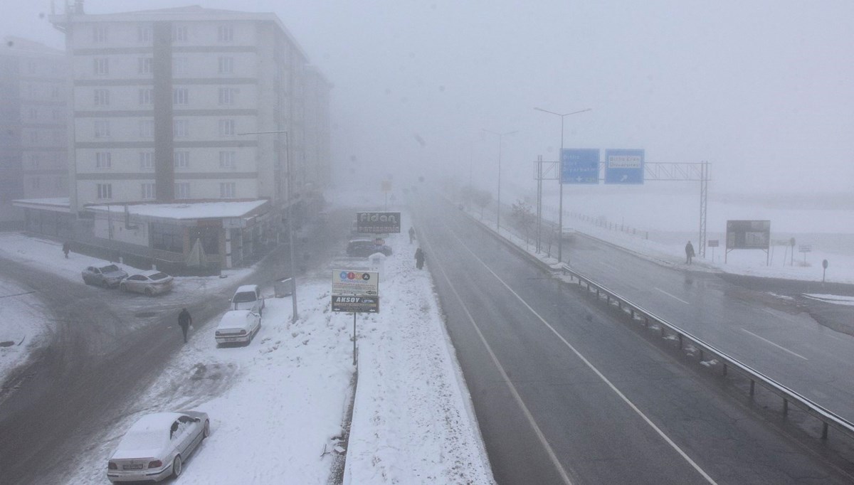 Bitlis’te yoğun sis