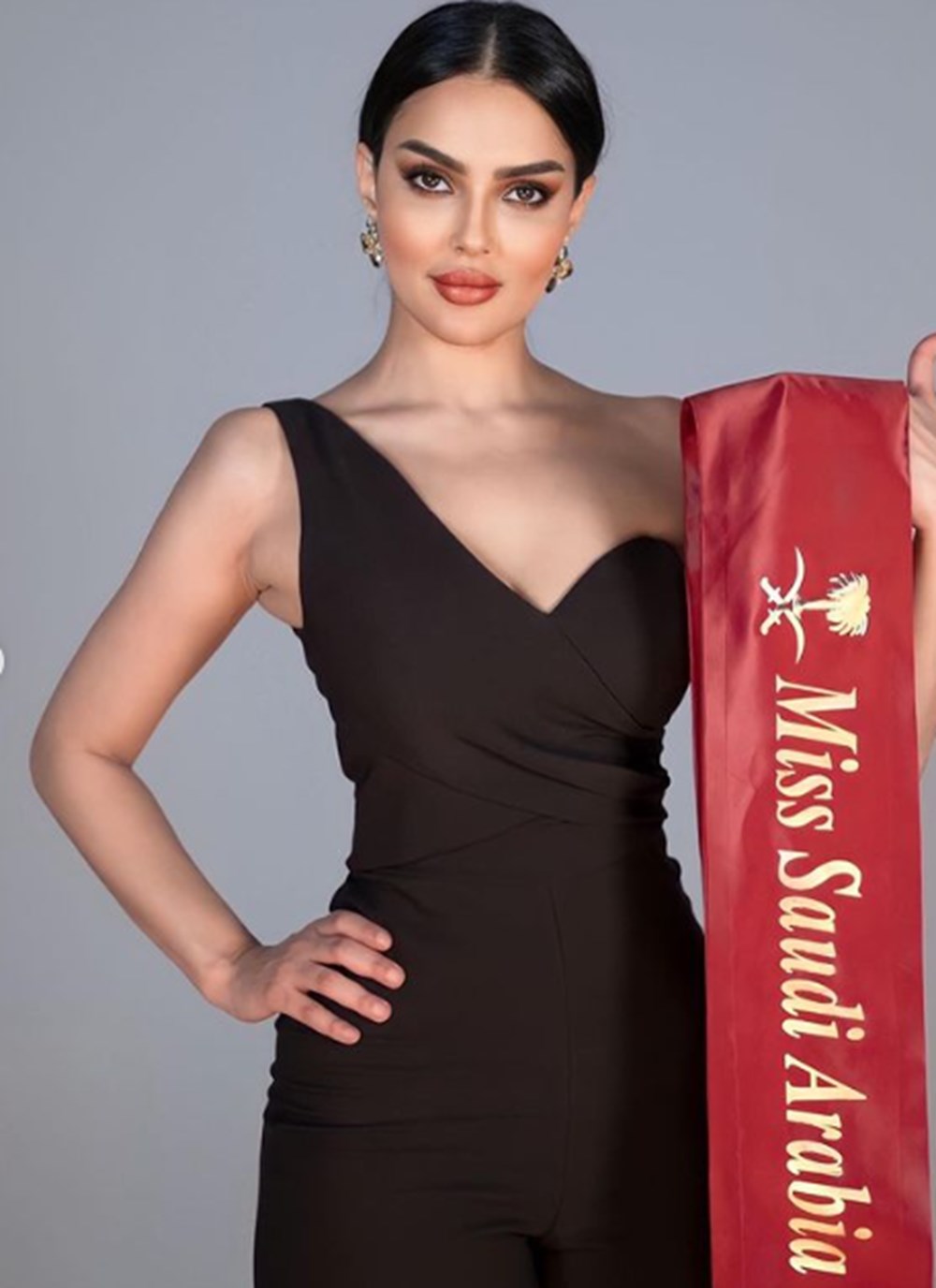 Suudi Arabistan'da bir ilk: Güzellik yarışmasına katıldılar - 5