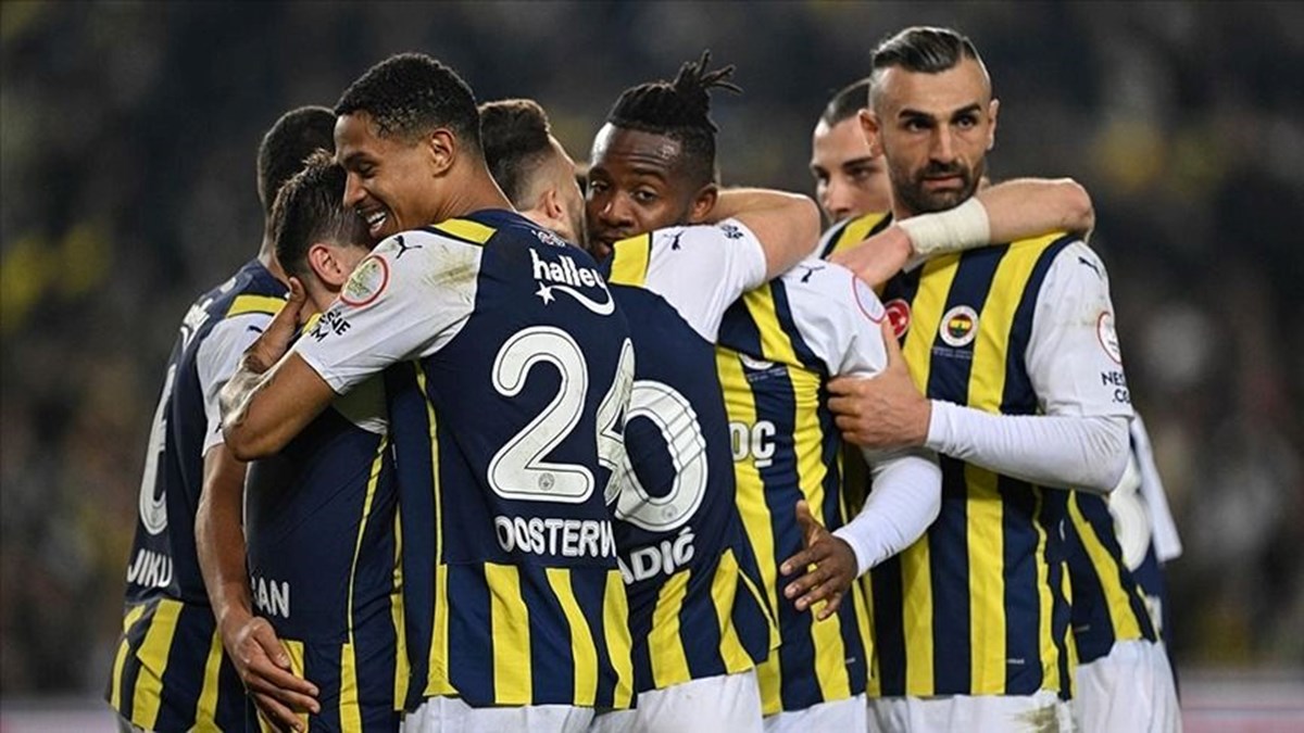 Fenerbahçe-Adana Demirspor maçı ne zaman, saat kaçta ve hangi kanalda? (Süper Lig 31. hafta) Fenerbahçe-Adana Demirspor maçı ne zaman, saat kaçta ve hangi kanalda? (Süper Lig 31. hafta)