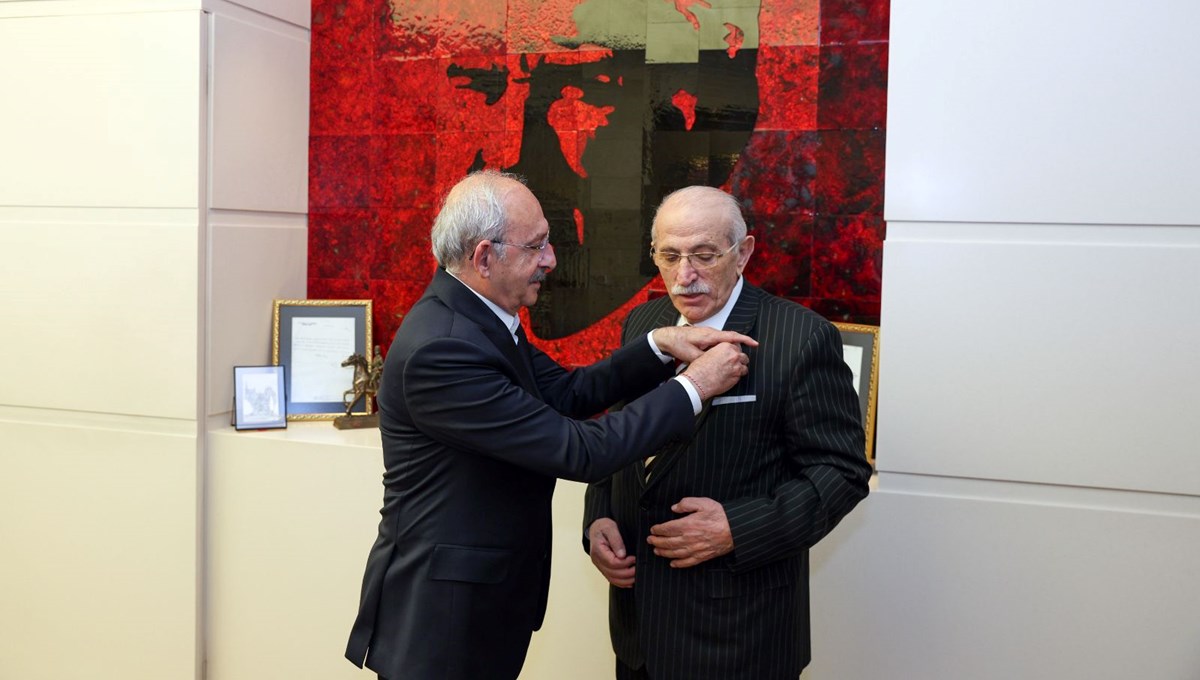 Eski Mardin Milletvekili Süleyman Çelebi CHP'ye katıldı Eski Mardin Milletvekili Süleyman Çelebi CHP'ye katıldı