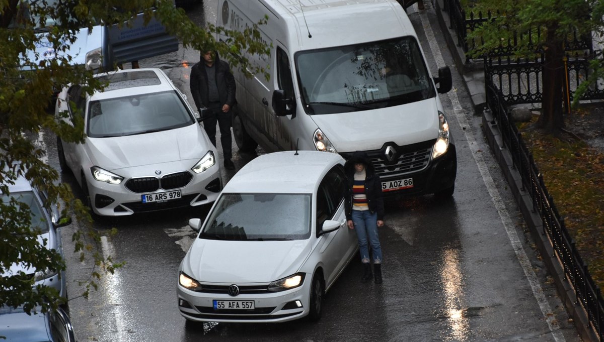 Saat 9'u 5 geçe hayat 1 dakika durdu