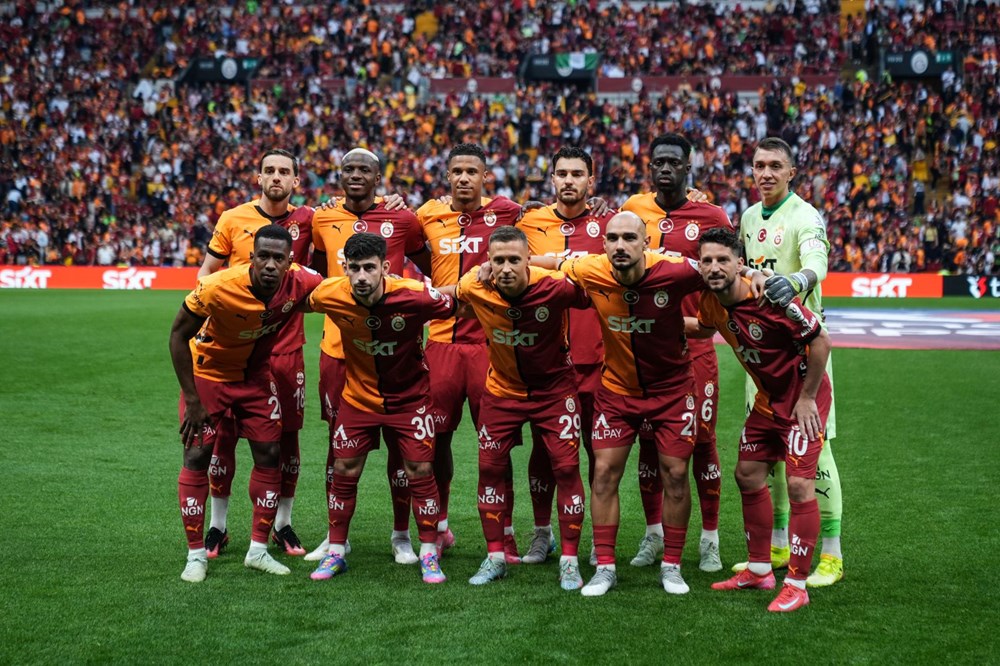 Muslera ve Mertens omuzlarda veda etti, Galatasaray kazandı! - 2