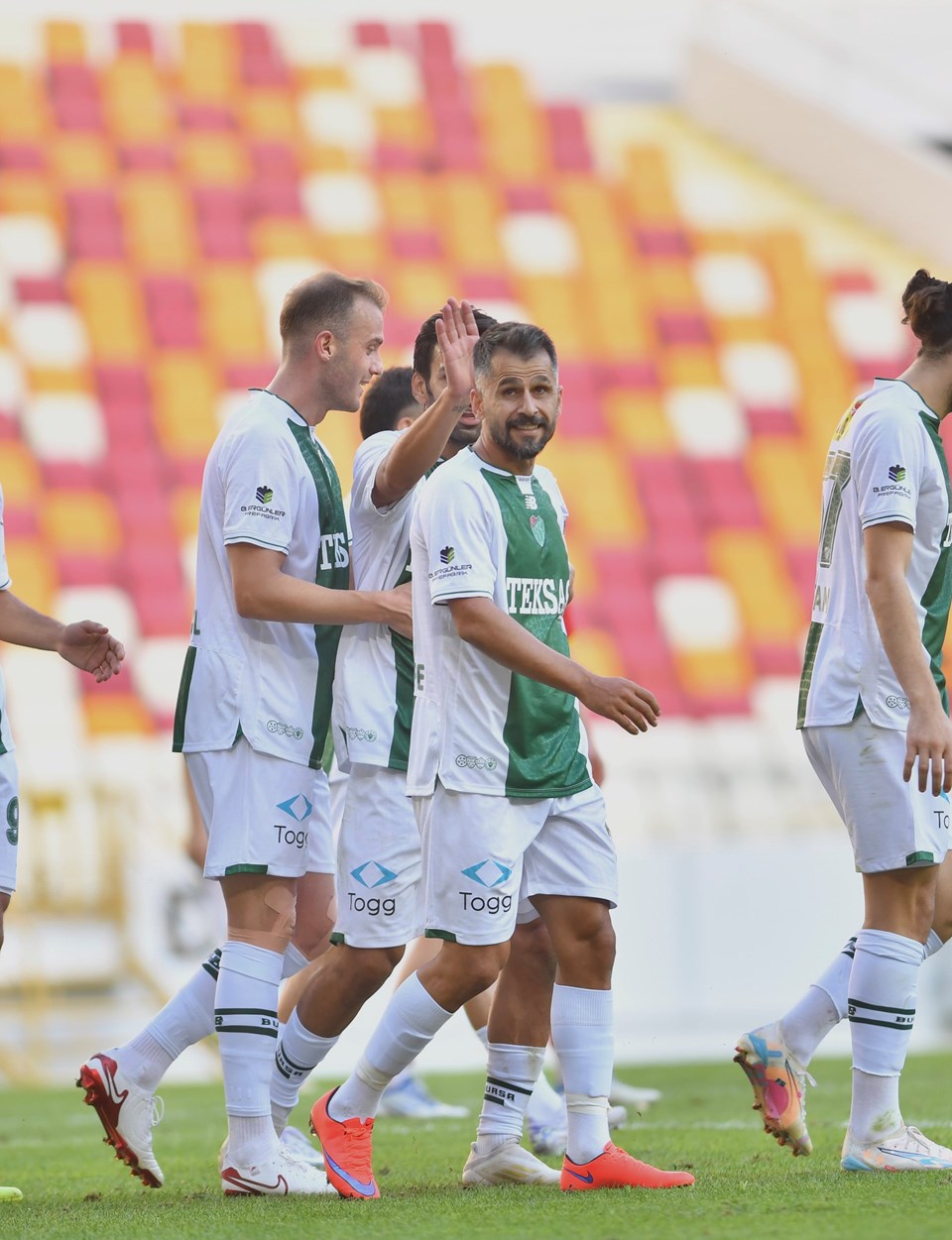 Bursaspor'dan Malatya'da gövde gösterisi: 8 gol ve zafer! - 1