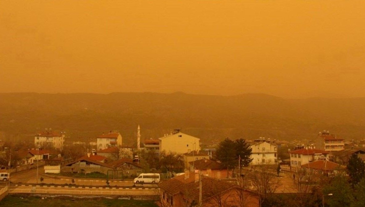 Doğu illerinde iki gün boyunca Suriye kaynaklı toz taşınımı bekleniyor (Toz taşınımı nedir?)