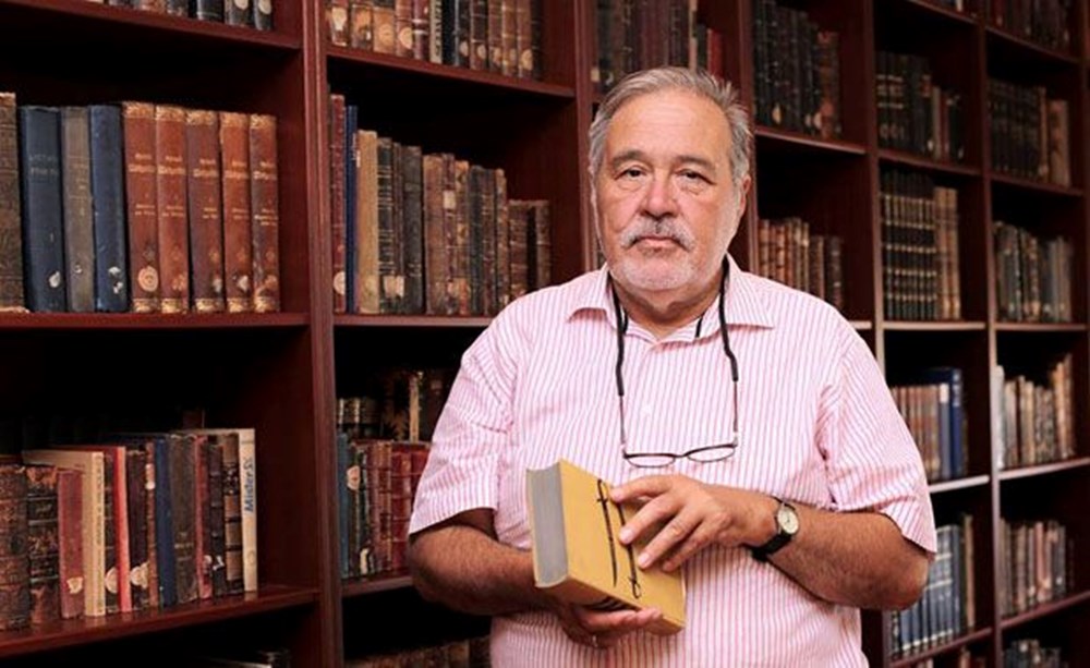 Su Burcu Yazgı Coşkun'dan nostaljik kare (Ünlülerin çocukluk ve gençlik halleri) - 287