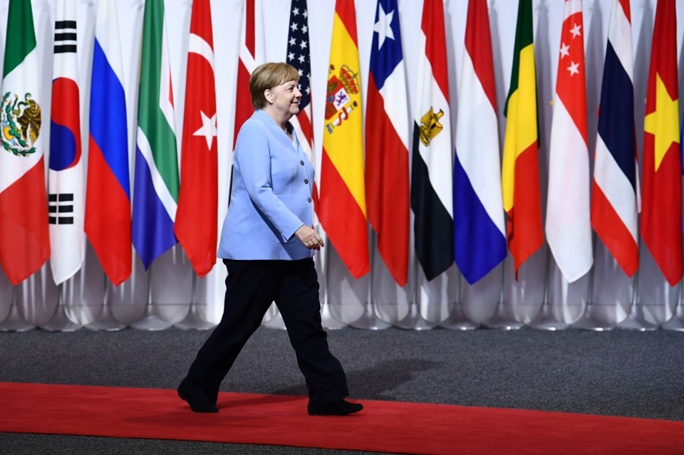 Merkel G-20 zirvesinde sağlık sorunu yaşamadı - 1