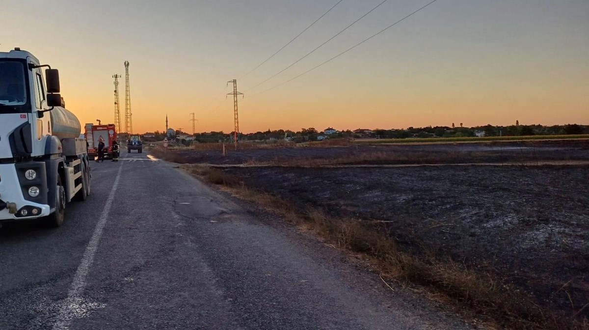 Tekirdağ'da anız yangını! Uzun uğraşlar sonucu söndürüldü