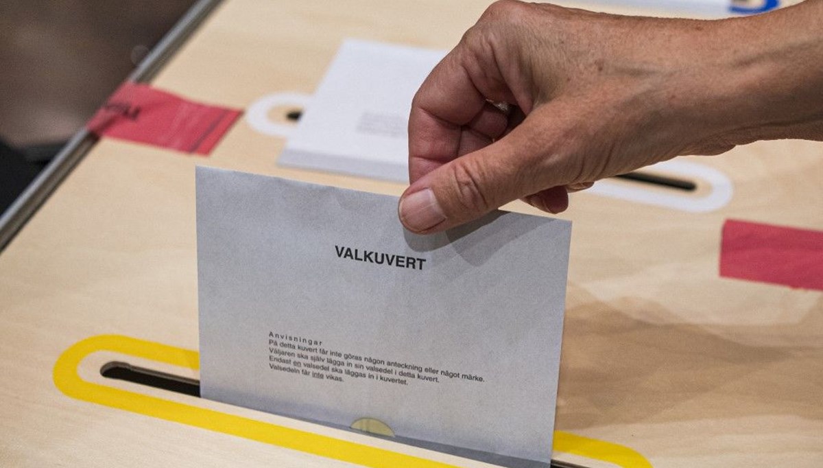 İsviçre'de seçim sonuçları: SVP oylarını artırdı İsviçre'de seçim sonuçları: SVP oylarını artırdı