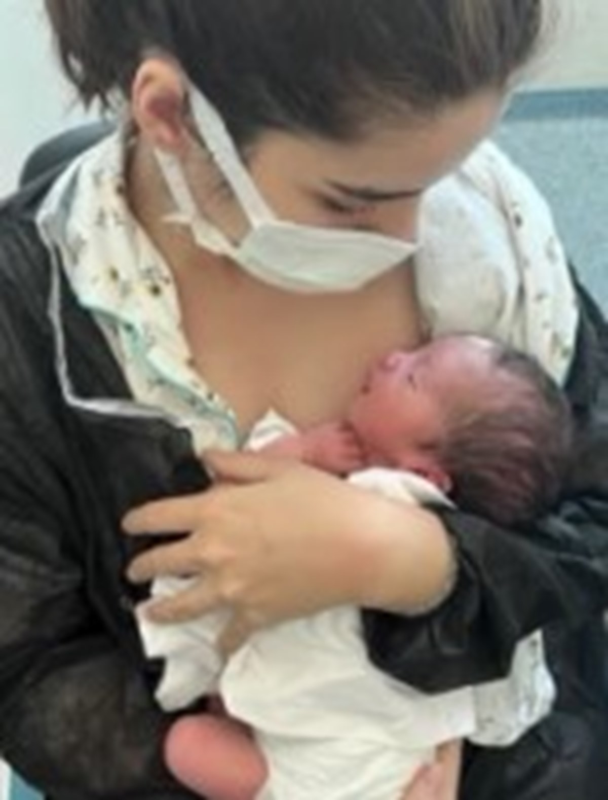 Anne Duygu Çağlar ve Aras bebek Anne Duygu Çağlar ve Aras bebek