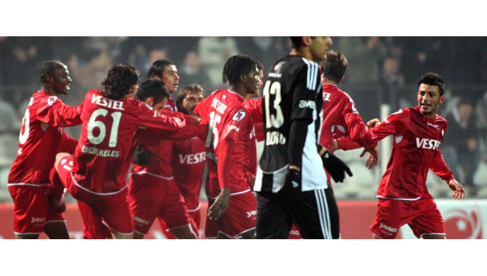 Kartal Manisa'da uçamadı