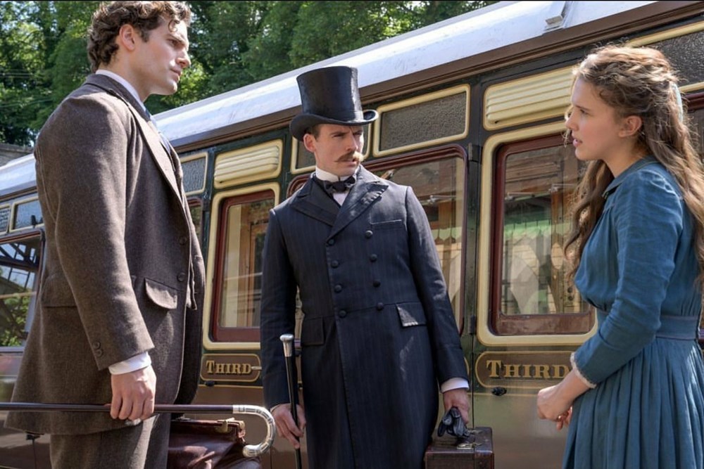 Millie Bobby Brown ve Henry Cavill'lı Enola Holmes'tan ilk kareler - 2