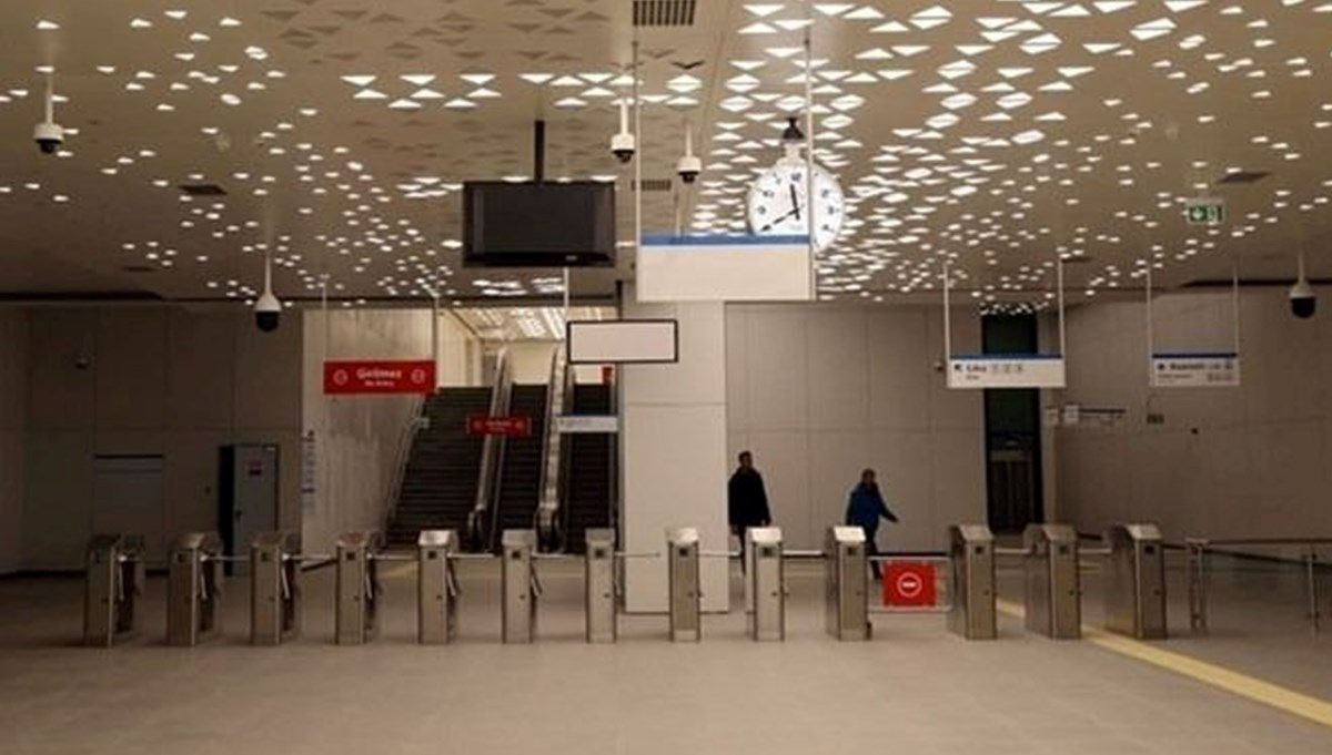 Kirazlı-Kayaşehir Merkez Metro Hattı'nda seferler normale döndü Kirazlı-Kayaşehir Merkez Metro Hattı'nda seferler normale döndü