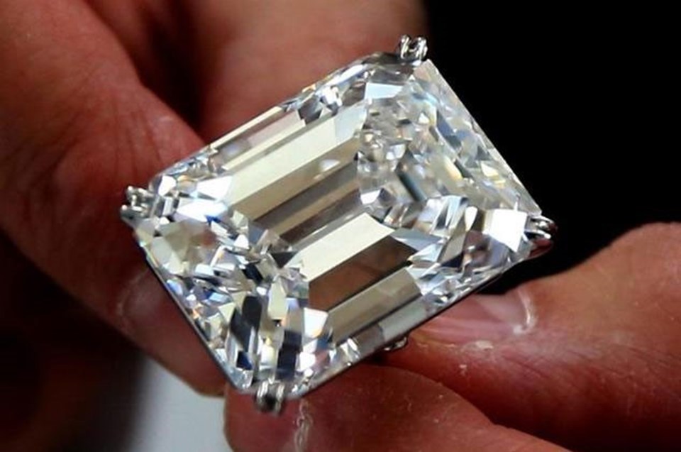 Dünyanın en kıymetli elmaslarından biri görücüye çıktı - 1