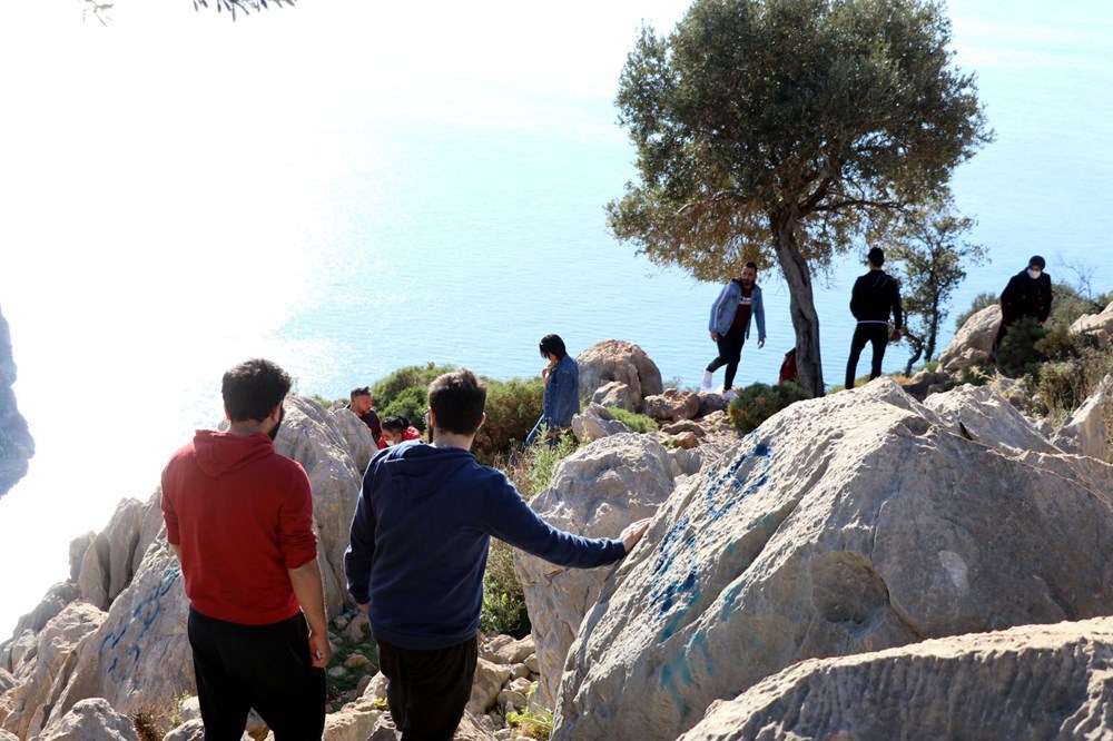 Kelebekler Vadisi'nde tehlikeli anlar! Bir kare fotoğraf için ölümü göze alıyorlar - 9
