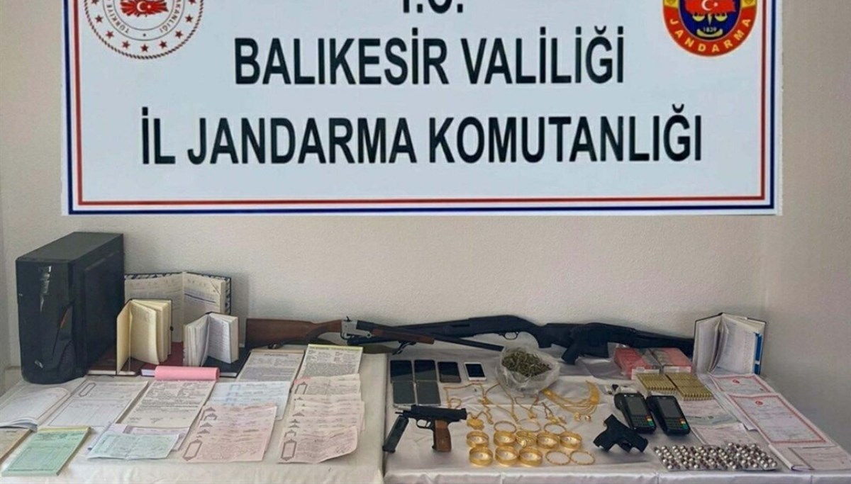 Ayvalık'ta tefeci operasyonu: 27 tutuklama