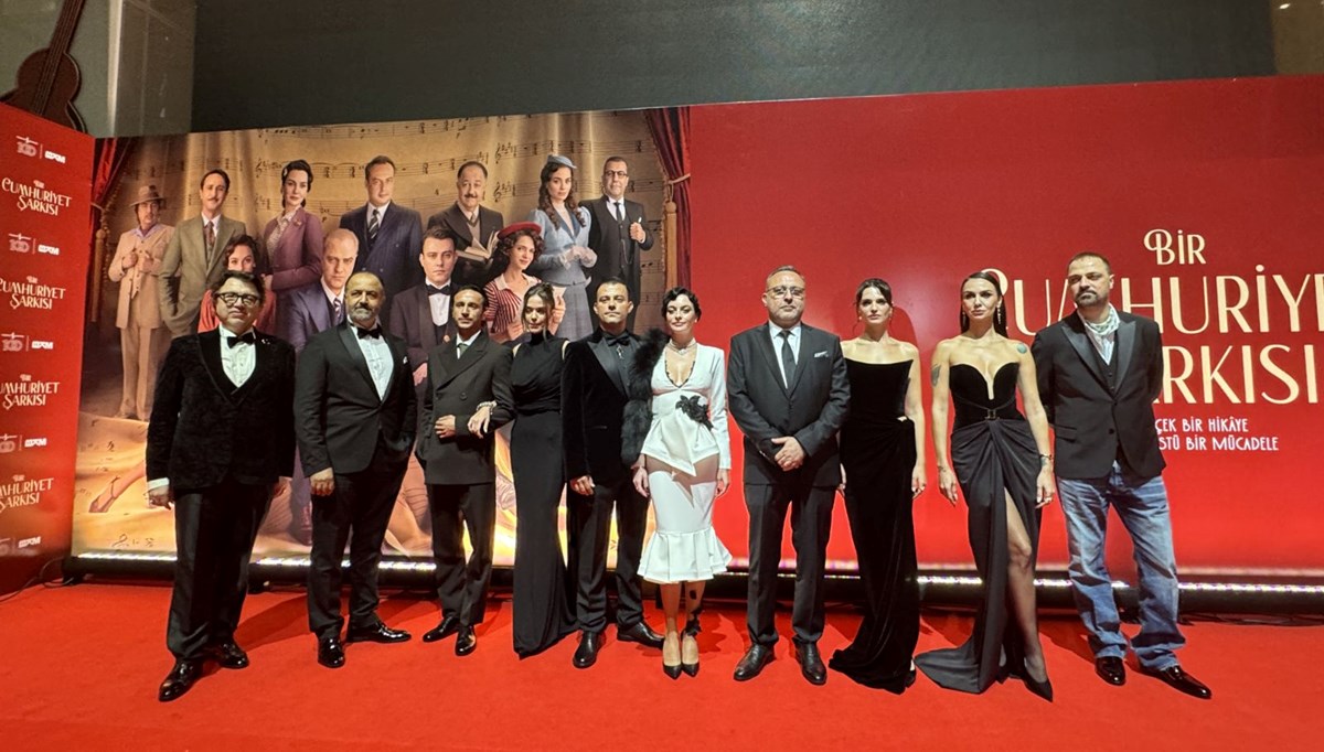 Bir Cumhuriyet Şarkısı filminin galası gerçekleşti