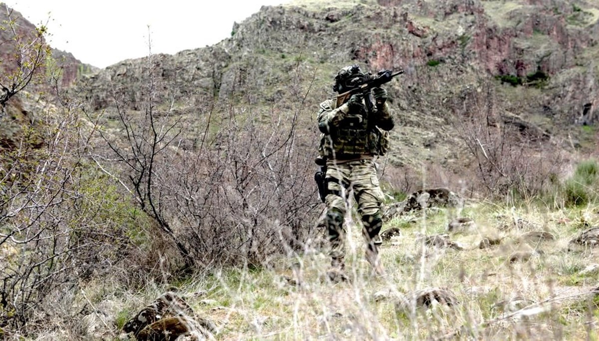 Irak'ın kuzeyinde 3 PKK'lı terörist teslim oldu Irak'ın kuzeyinde 3 PKK'lı terörist teslim oldu