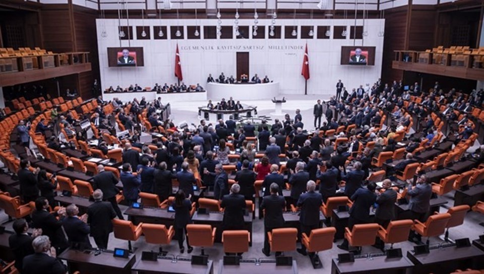 Cumhurbaşkanı Erdoğan'dan 'referandum' mesajı: Bütün adımları atmaya hazırız - 1