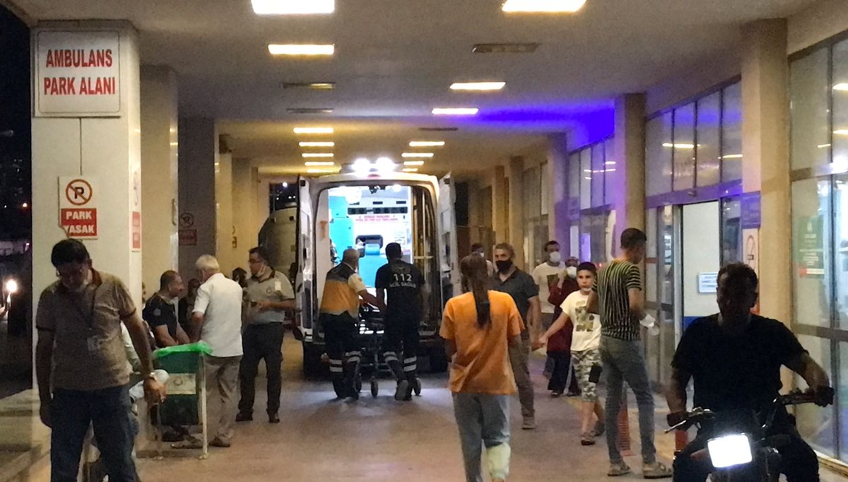 Birlikte yaşadığı kadını sokak ortasında öldürdü Birlikte yaşadığı kadını sokak ortasında öldürdü