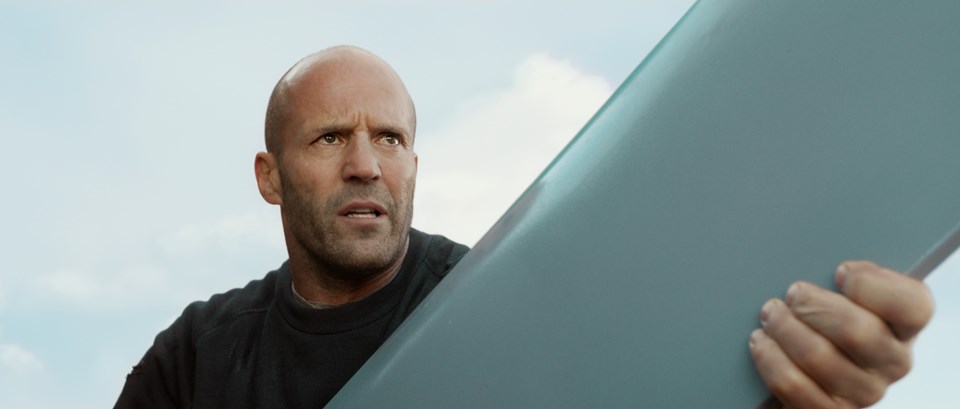 Jason Statham'ın başrolde olduğu  "Meg 2: Çukur" filminden yeni görüntüler - 4