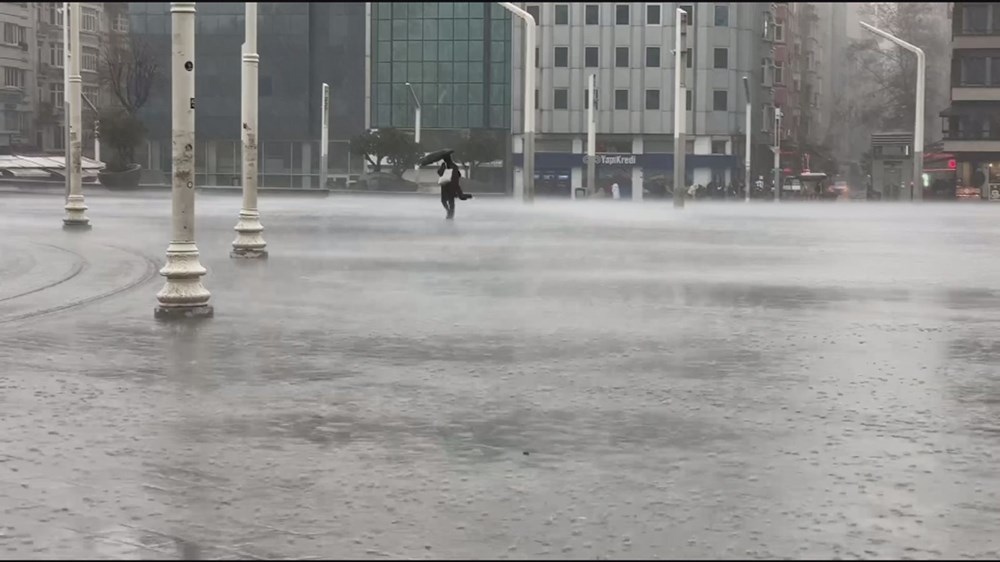 İstanbul'da beklenen sağanak yağış başladı - 5