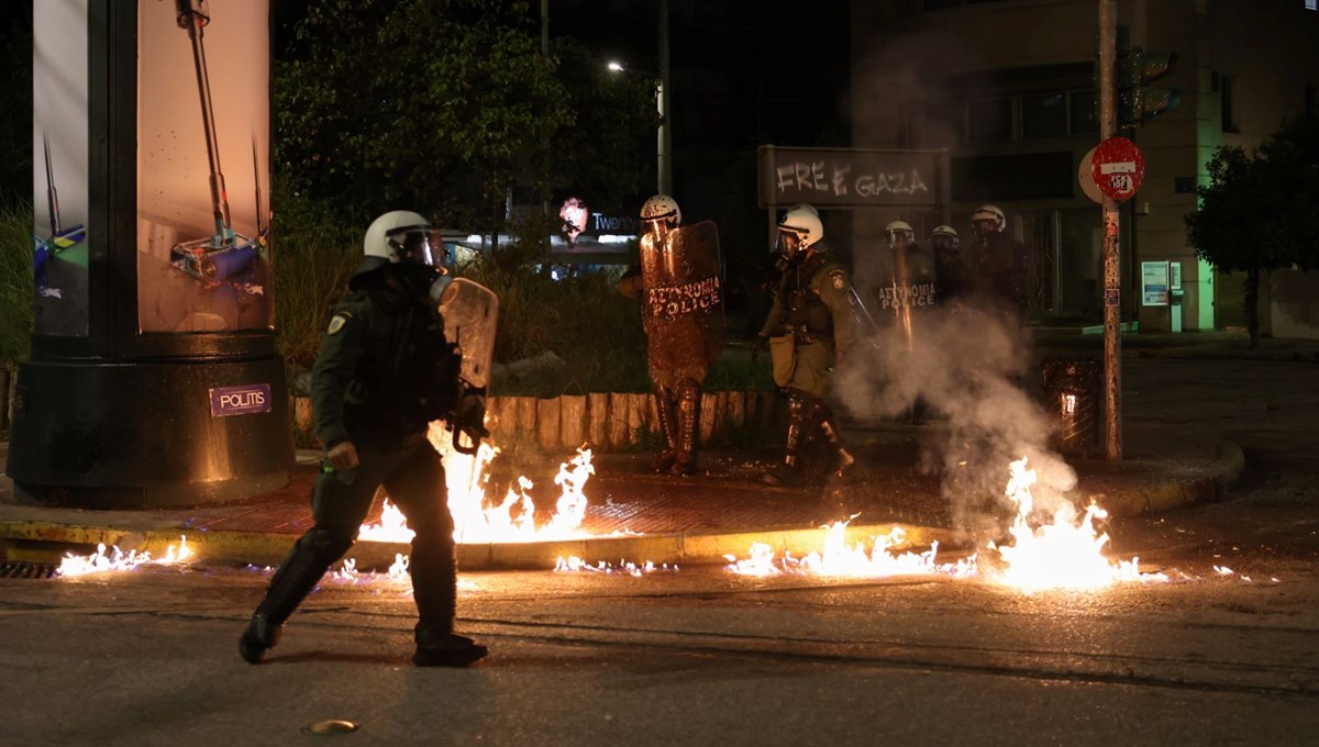 Atina'da Filistin'e destek gösterisine polis müdahalesi
