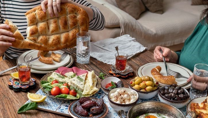 Sahurda tok tutan yiyecekler: Sahurda ne yenir, ne yenmez?