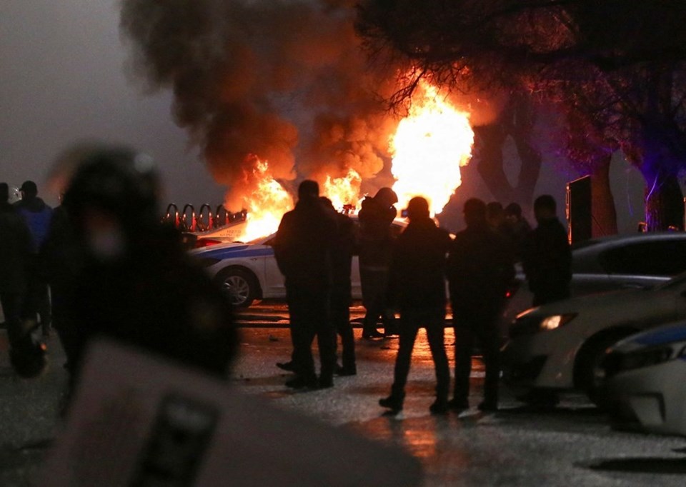 Kazakistan'daki protestolarda hayatını kaybeden güvenlik gücü sayısı 18'e çıktı - 2