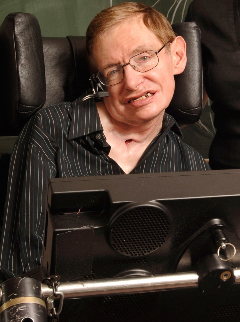 Stephen Hawking insanlığın sonu için tarih verdi - 1