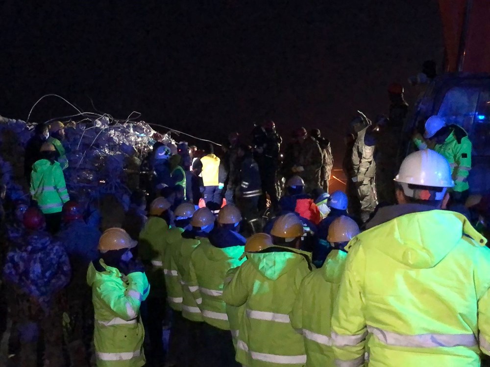 Deprem bölgesinden mucize kurtuluşlar - 48