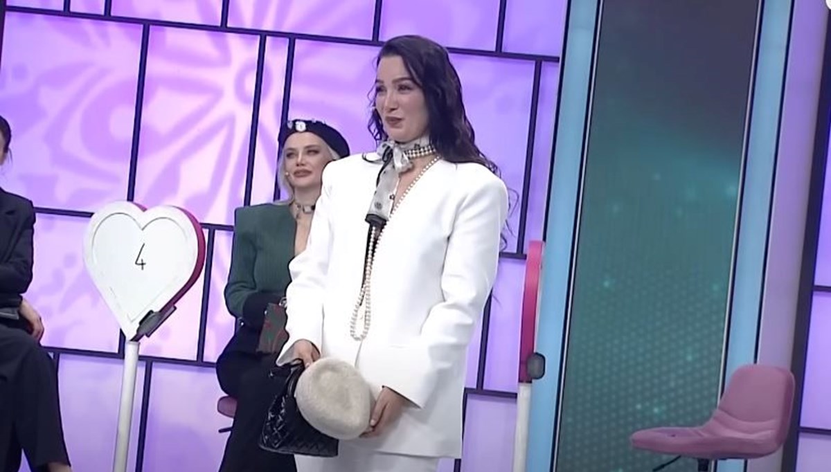 Emel Özkızıltaş yıllar sonra İşte Benim Stilime döndü (Emel Özkızıltaş kimdir?)