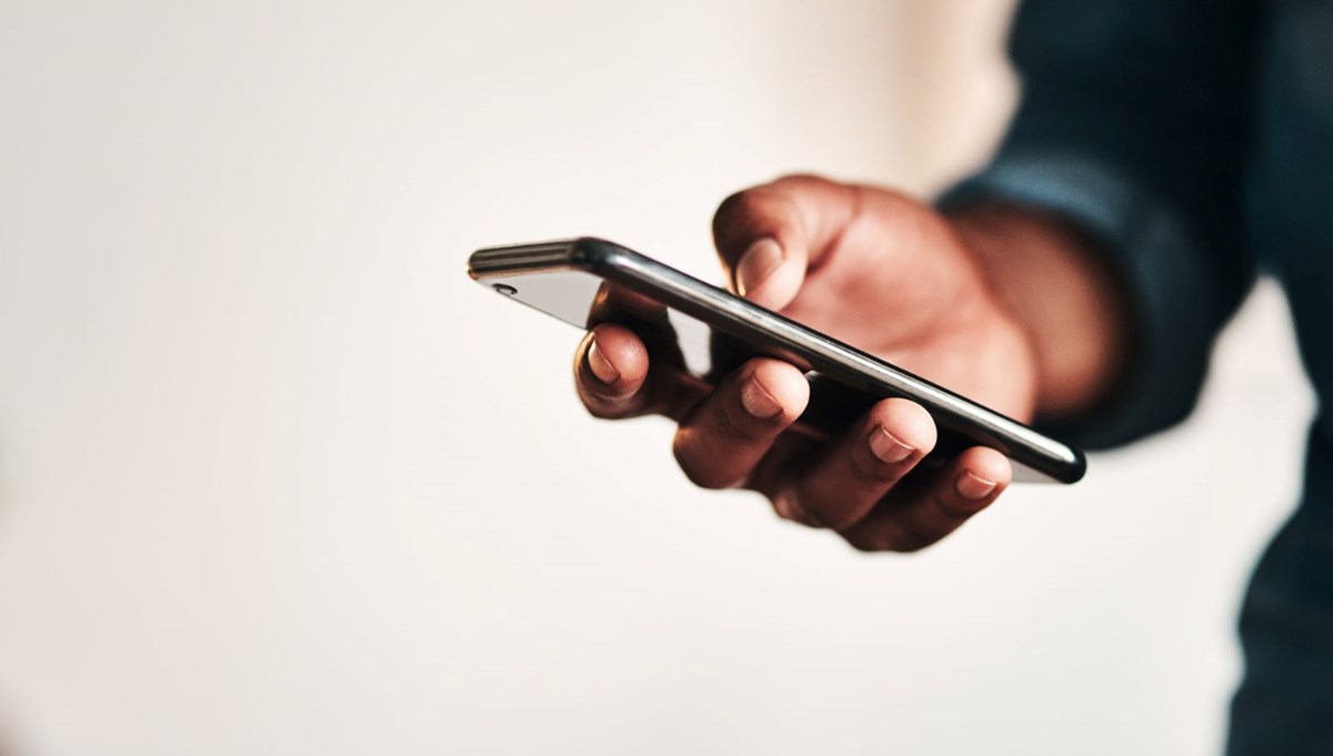 Cep telefonu almak için 8 aylık bebeğini sattı Cep telefonu almak için 8 aylık bebeğini sattı